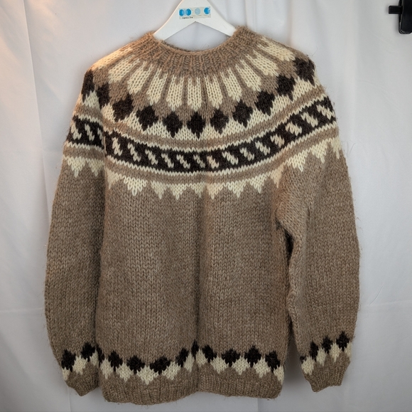 Handmade Sweaters - Vintage Sweater Retro 1970s Hand Knit Fair Isle Icelandic Wool Size L In VGUC